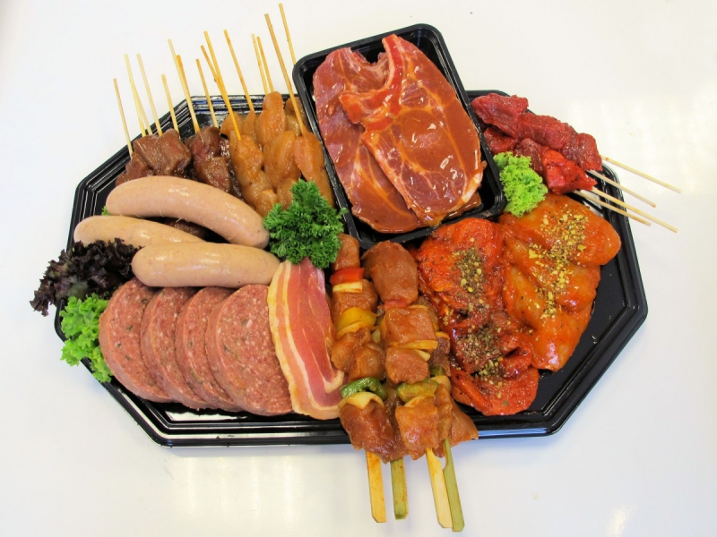 boucherie-CHATEAUVIEUX-min_bbq_butcher_shop_supermarket_meal_party-766127